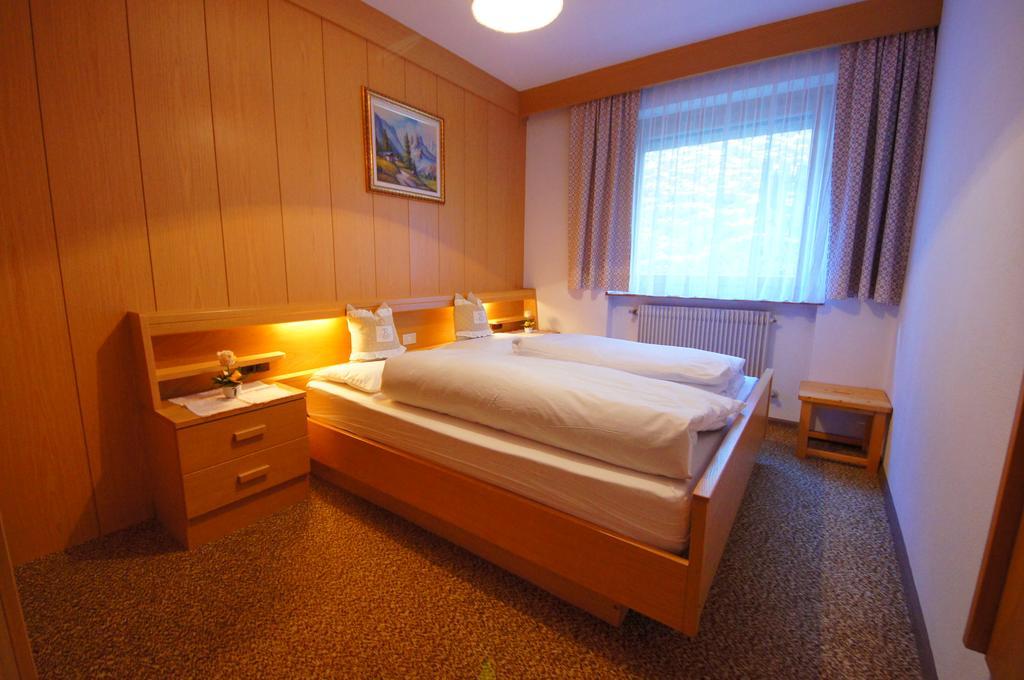 Ciasa Complojer Apartment La Valle Luaran gambar