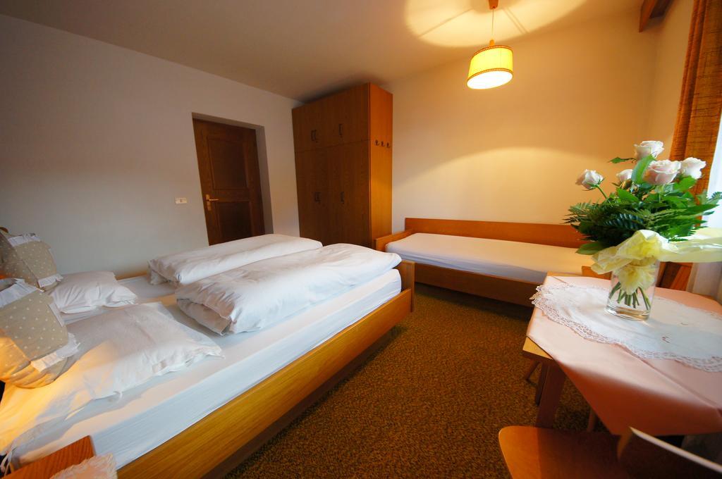 Ciasa Complojer Apartment La Valle Luaran gambar
